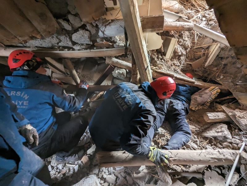 Büyükşehir Yaraların Sarılması İçin Tüm İmkanlarını Seferber Etti