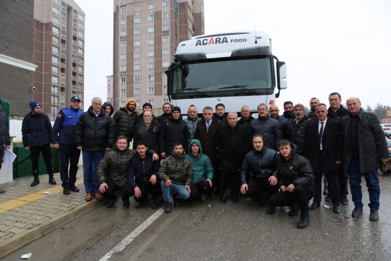 İLKADIM HALKI AFETZEDELER İÇİN TEK YÜREK OLDU