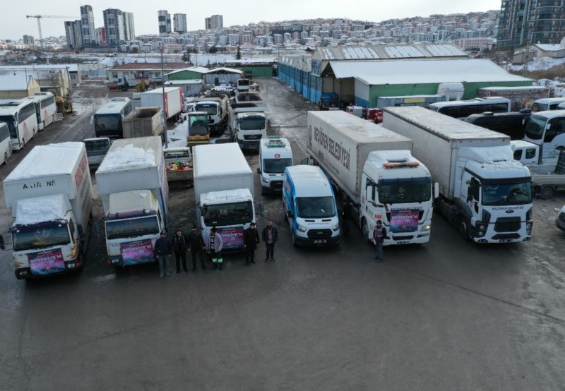 Keçiören’de bir günde onlarca tır yardım toplandı 2 tır ve 3 kamyon yola çıktı