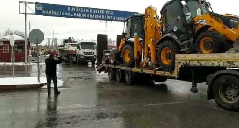 Kayseri Büyükşehir’in Deprem Bölgesine Destek Sayısı 237 Araç, 362 Personele Çıktı