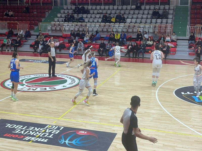 İZMİT’İN PERİLERİ GALİBİYET SERİSİNE YALOVA’DA DEVAM ETTİ “61-71”