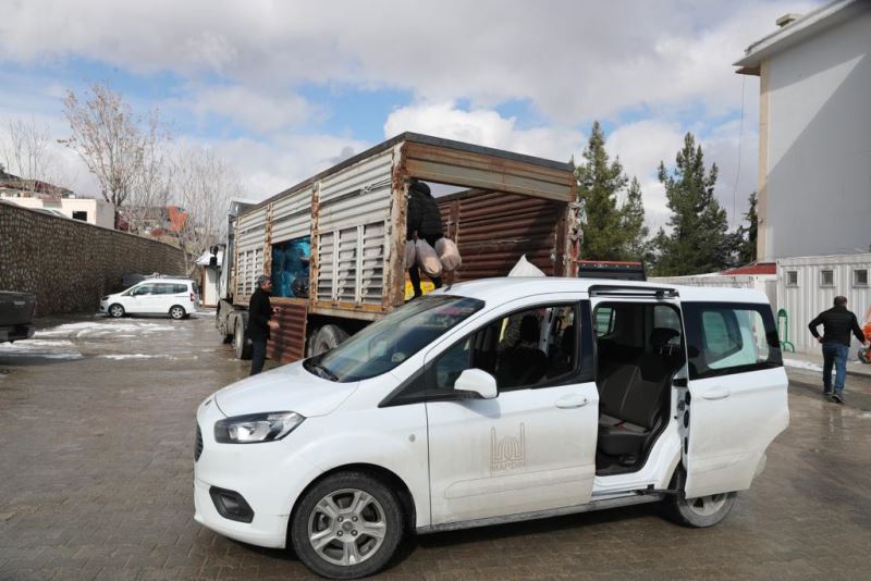 Mardin Büyükşehir Belediyesinden dört koldan yardımlarına devam ediyor