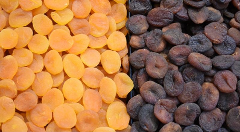 Büyükşehir, Malatya’da ki Üreticilerden Satın Aldığı Kayısıları Ücretsiz Dağıtacak