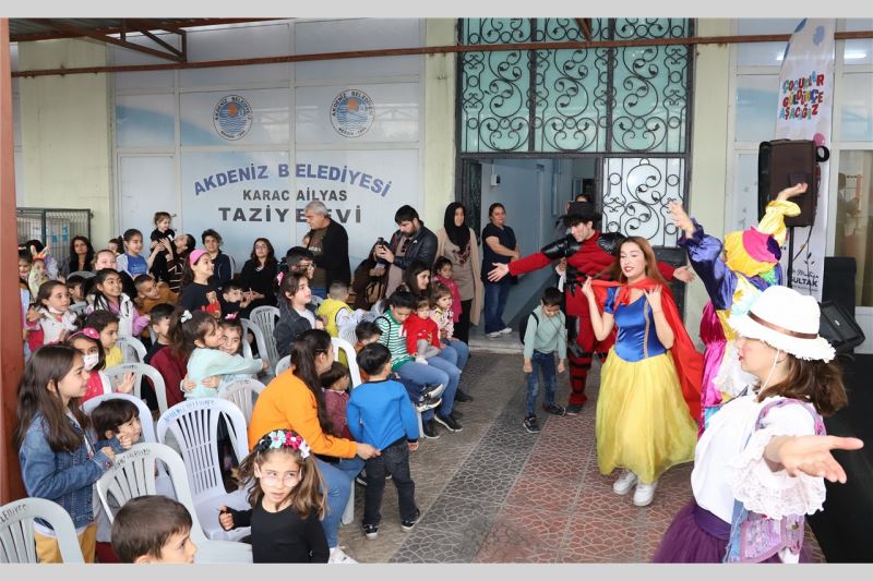 DEPREMZEDE ÇOCUKLAR KEYİFLİ DAKİKALAR GEÇİRDİ