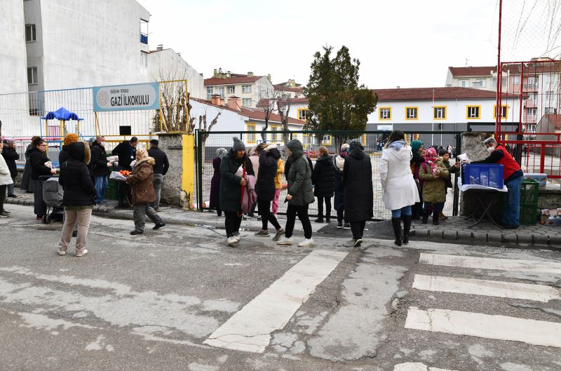 GIDA DESTEĞİ 12 BİN 540 ÖĞRENCİYE ULAŞTI