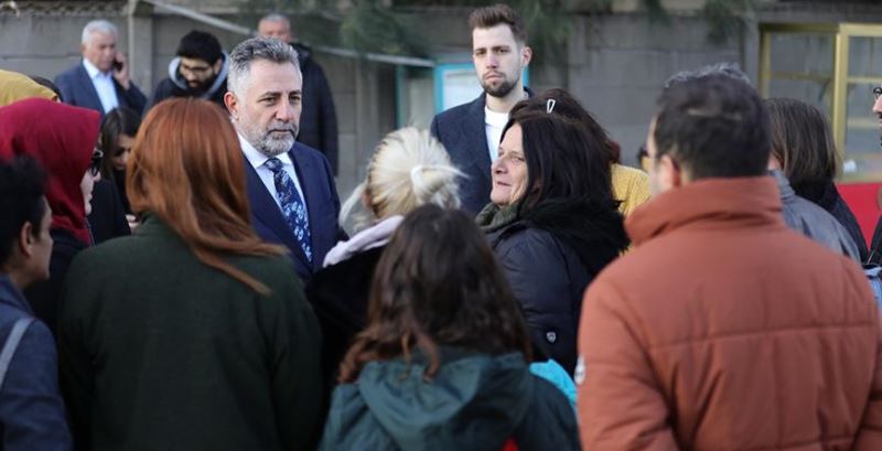 Başkan Sandal’dan konteyner kent mesajı: Depremzedeleri yalnız bırakmayacağız