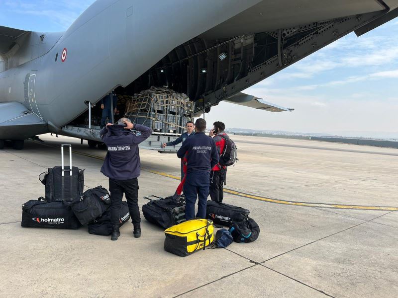 ANKARA BÜYÜKŞEHİR BELEDİYESİNDEN SEL BÖLGELERİ İÇİN SEFERBERLİK