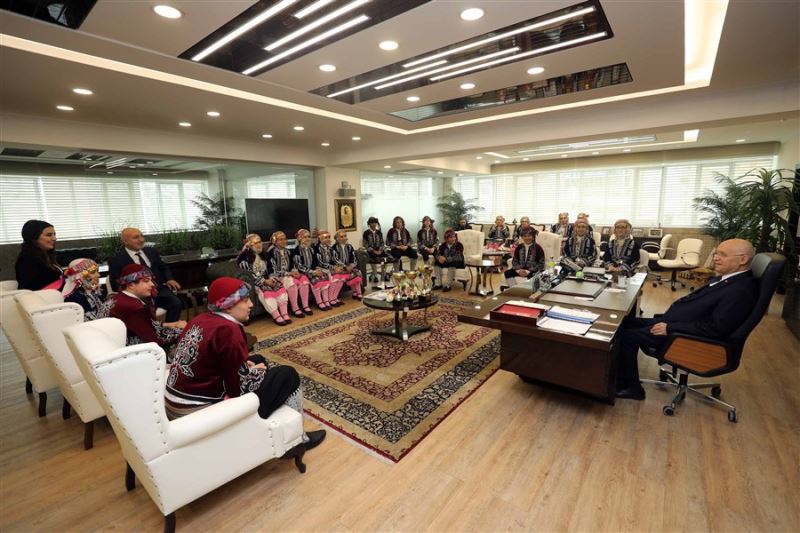 Yenimahalle’nin Gururları Başkan Yaşar’ı Ziyaret Etti