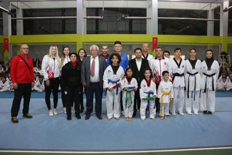 MERAM’DA GELECEĞİN ŞAMPİYONLARI KUŞAK HEYECANI YAŞADI