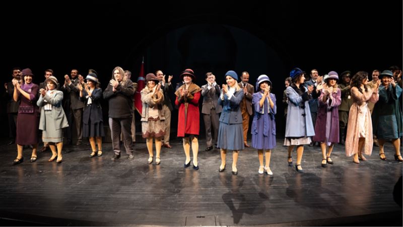 İzBBŞT şehit yakınları ve gaziler için sahne aldı