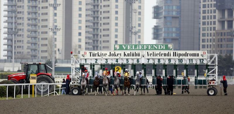 Veliefendi Hipodromu’nda “Çorlu Belediye Başkanlığı Koşusu” Düzenlendi