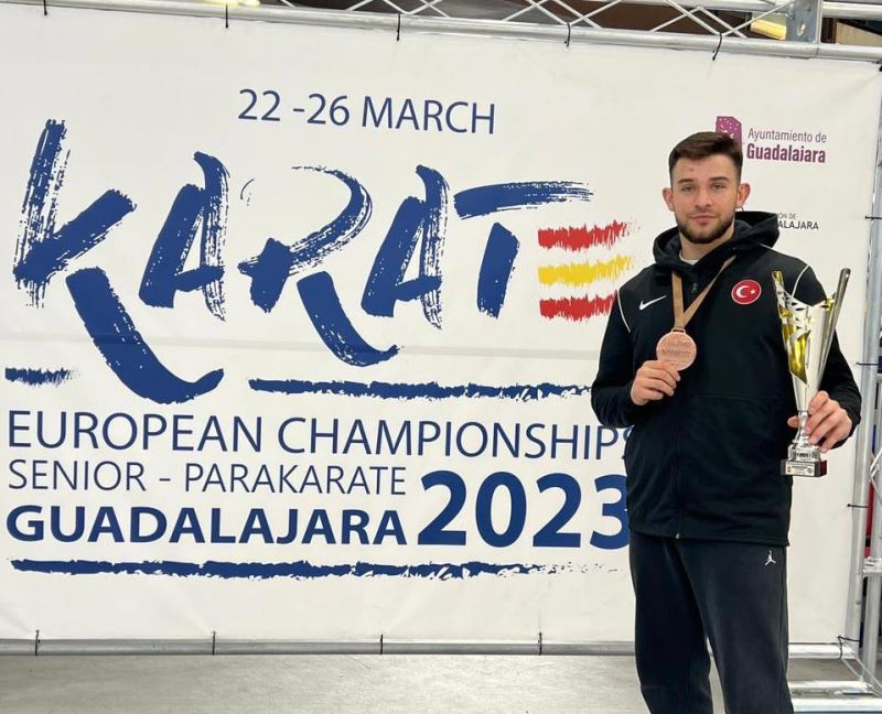 Büyükşehir sporcusundan derece geldi