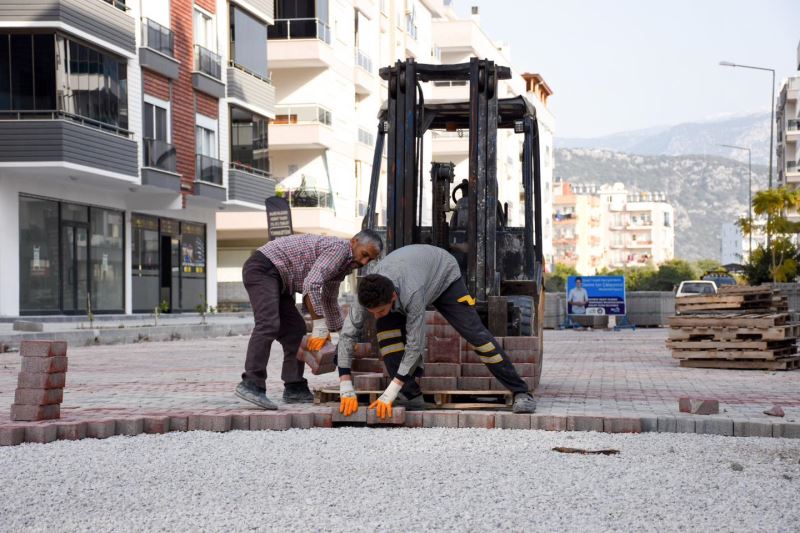 İşimiz çalışmak işimiz üretmek.