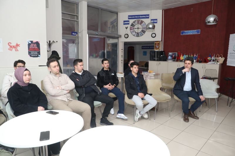 İZMİT BELEDİYESİ VE AVRASYA GENÇLİK DERNEĞİNDEN GENÇLERE YÖNELİK ERASMUS+ TOPLANTISI