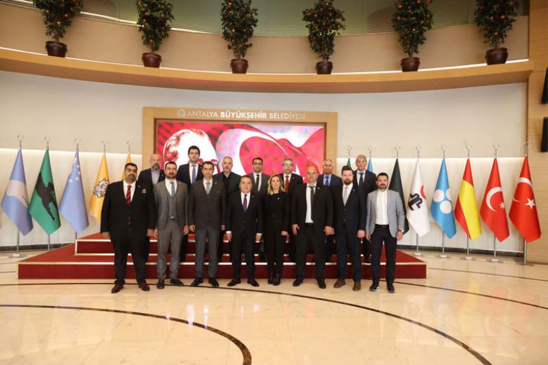 İYİ Partiden Başkan Böcek’e ziyaret