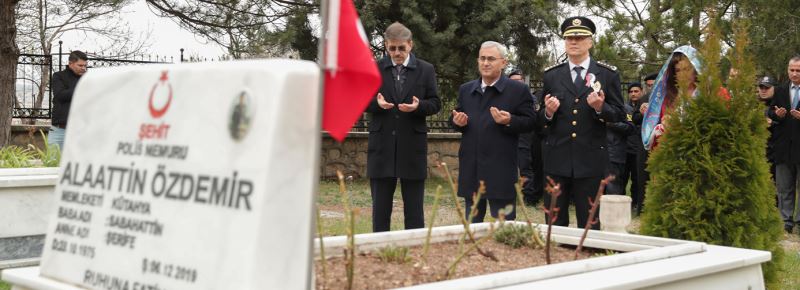 POLİS VE HAVA ŞEHİTLİĞİNDE ANMA PROGRAMI