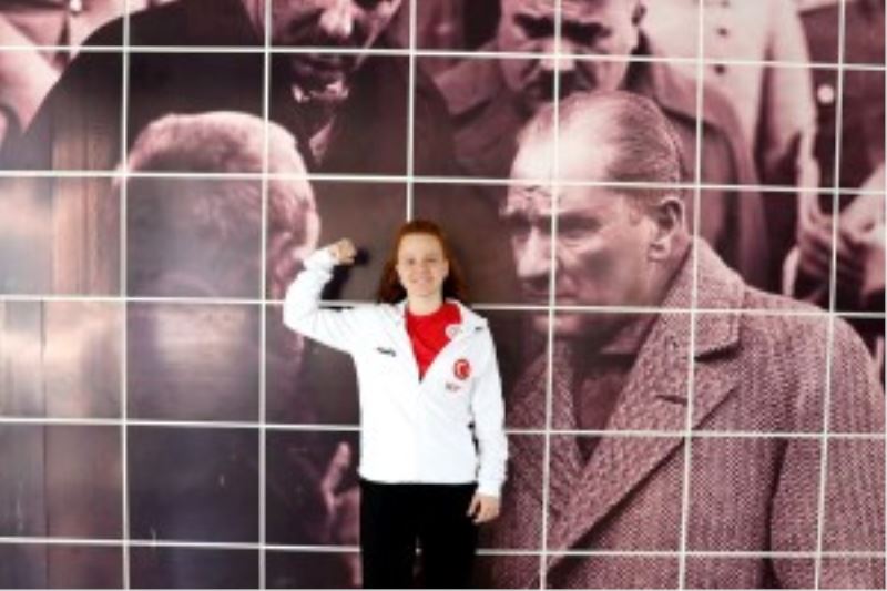 SPORCUMUZ SELİN ÇALIŞKAN MİLLİ TAKIMA SEÇİLDİ