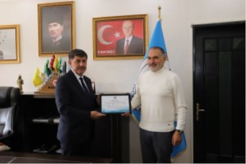 Belediye Başkanımız Sn. Bekir Aksun, İş İnsanı Sn. Hasan Alaca’yı Belediyemizde misafir etti.