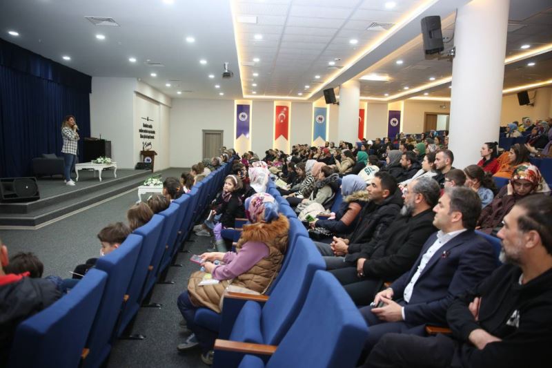 Eğitimci yazar Dilek Cesur misafirimizdi