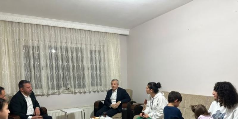 Başkanımız Depremzedeleri Ankara´da Yalnız Bırakmadı