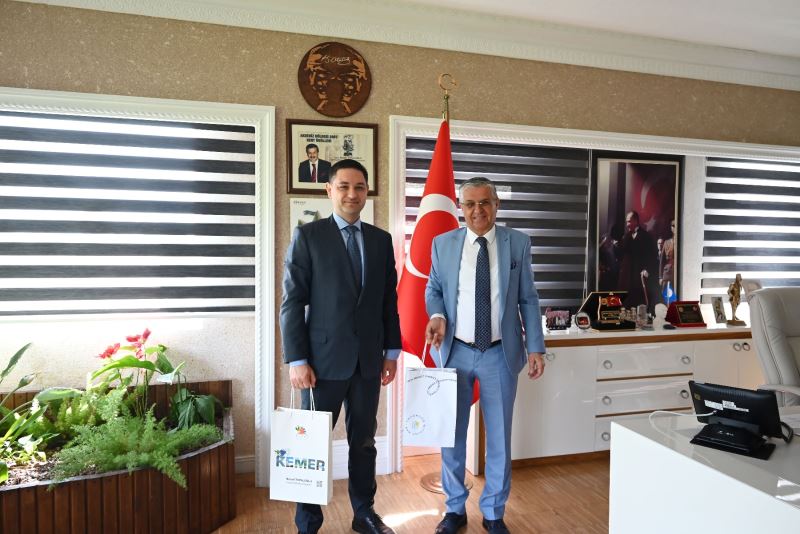 Ukrayna Antalya Konsolosu Voronin Kemer Belediyesi’nde