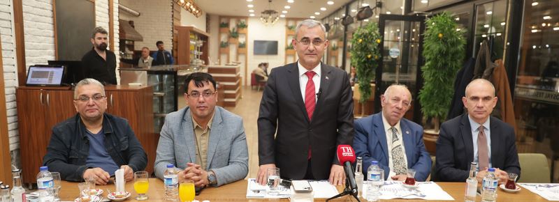 BAŞKANIMIZ BASIN MENSUPLARINI İFTARDA AĞIRLADI