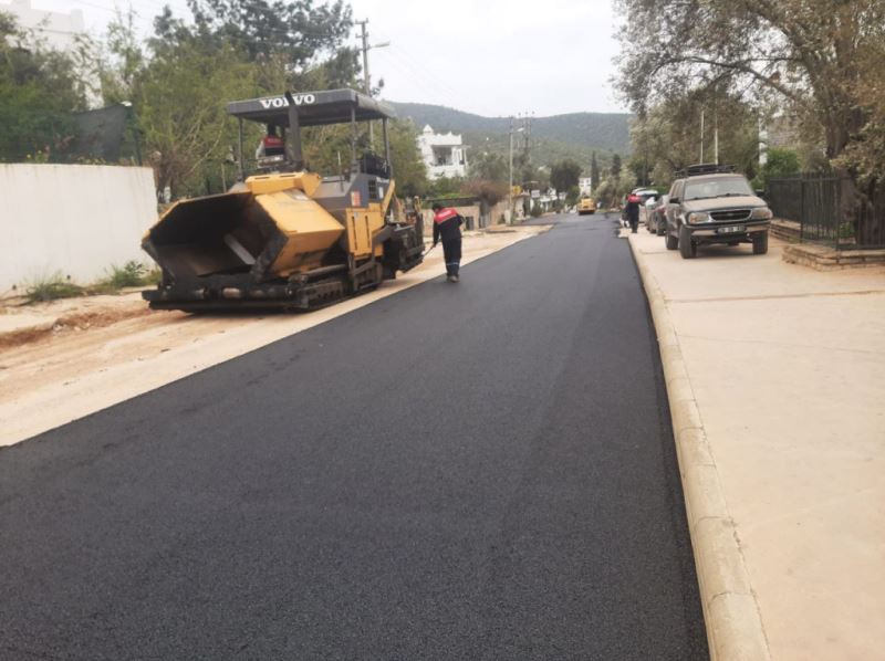 BELEDİYE, TORBA’DA ASFALTLAMA ÇALIŞMALARI BAŞLATILDI