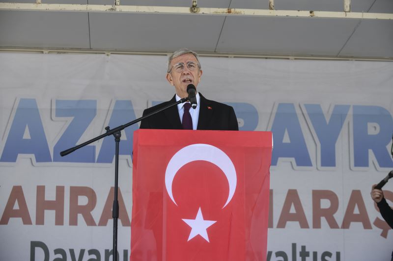 MANSUR YAVAŞ BAYRAMDA KAHRAMANMARAŞLI DEPREMZEDELERLE BULUŞTU