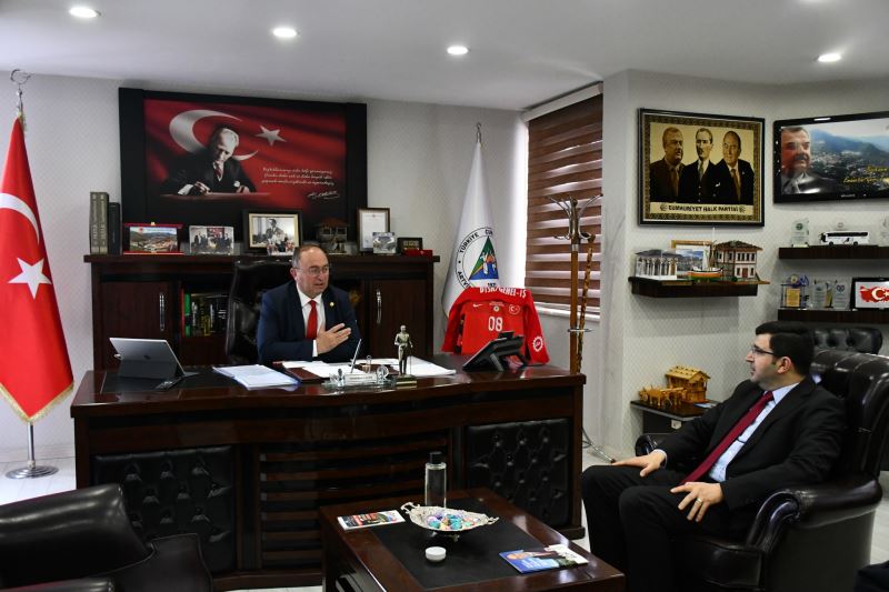 BAĞIMSIZ MİLLETVEKİLİ ADAYINDAN BAŞKAN ELÇİN