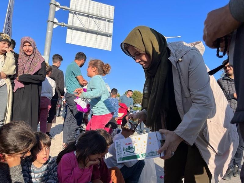 Arefe günü vesilesi ile kabir ziyaretlerimizi gerçekleştirdik.