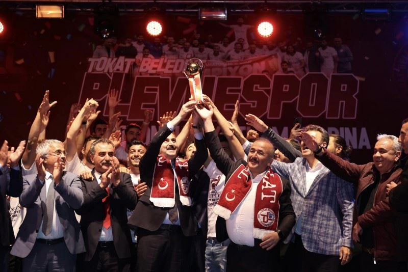 BAŞKAN EROĞLU: “3. LİGDE DE ŞAMPİYON OLACAĞIZ”