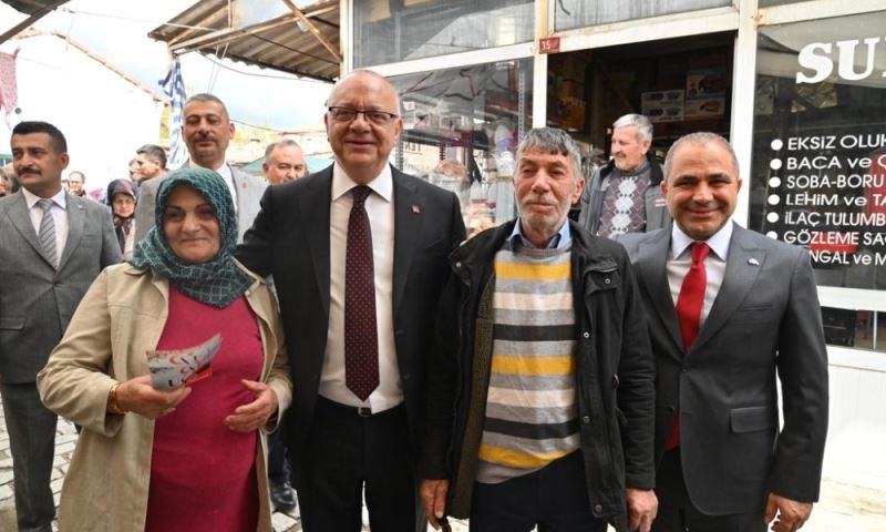 Kırkağaçlı Pazarcılar Başkan Ergün’ü Bağrına Bastı