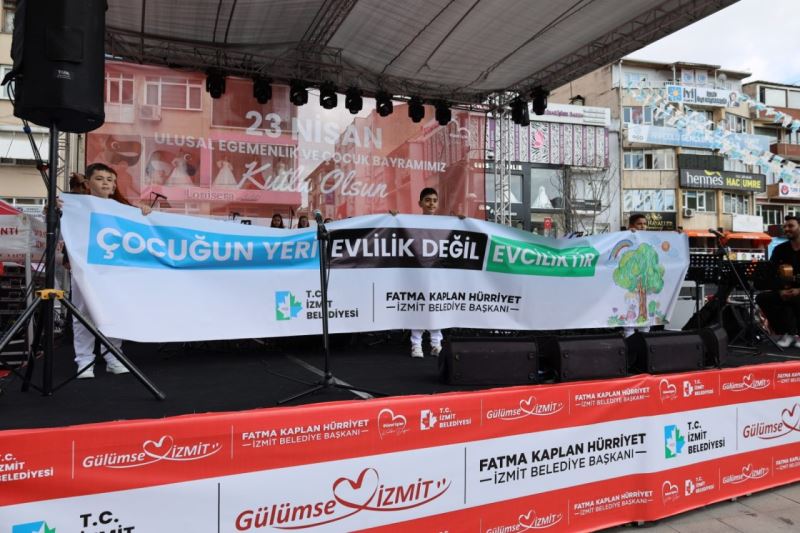 ÇINAR ÇOCUK EVİNİN MİNİKLERİNDEN ANLAMLI MESAJ