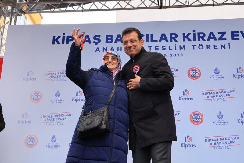 BAĞCILAR KİRAZ EVLER’DE ANAHTARLAR TESLİM EDİLDİ