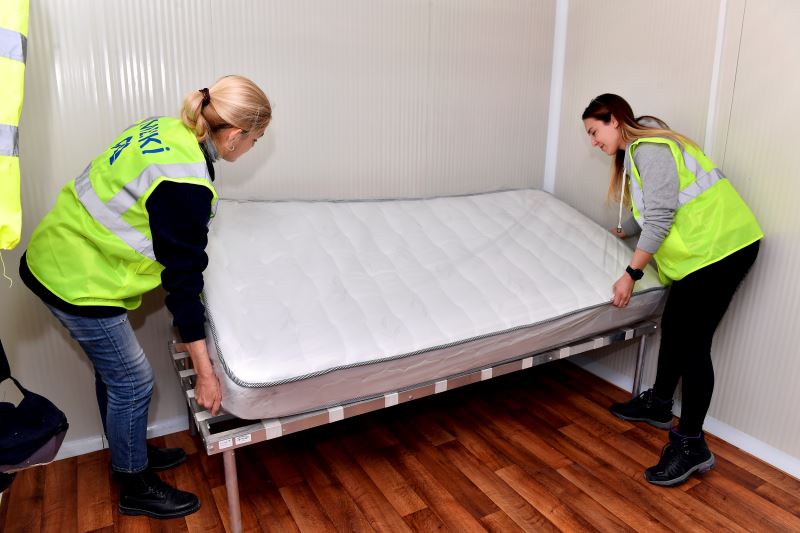 Büyükşehir’in Adıyaman’daki Konteyner Kentine Gönüllü Eli Değdi