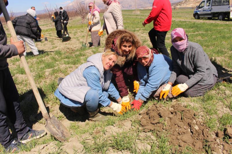 Antalya Büyükşehir Belediyesi’nin  kadın kooperatiflerine desteği sürüyor