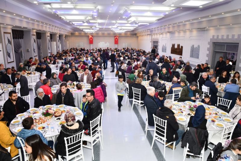 BAŞKAN KANAR’’ AİLEMİZİN BİRER PARÇASISINIZ’’