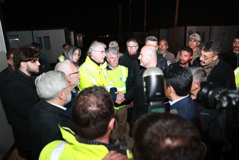 İçişleri Bakanı Soylu İskenderun’daki konteyner kentte: 