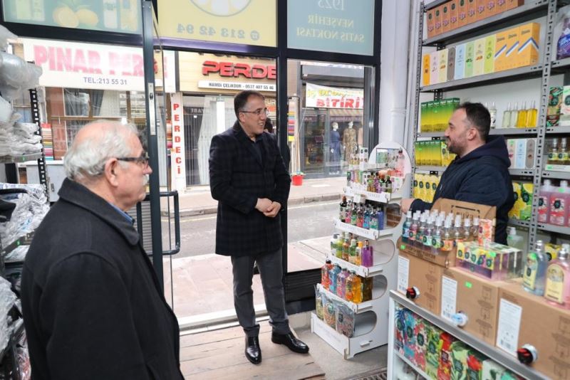 Belediye Başkanı Savran, Cami Kebir Caddesi’nde Esnafları Ziyaret Etti