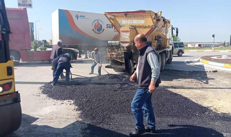 YIPRANAN YOLLAR ONARILIYOR
