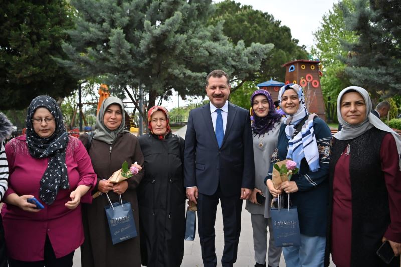 Başkan Yılmaz, Engelli Bireylerin Anneleriyle Kahvaltıda Buluştu