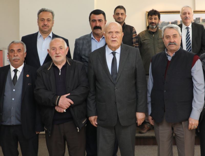 BAŞKANIMIZ PEKMEZCİ MERKEZ MAHALLE MUHTARLARI İLE BİR ARAYA GELDİ