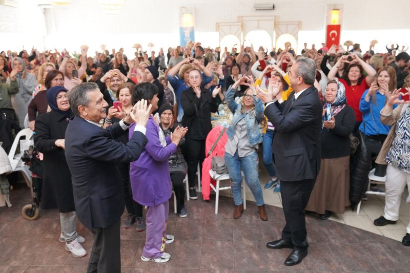 BAŞKAN ATAÇ VE TEZCAN KURSİYERLER İLE BULUŞTU