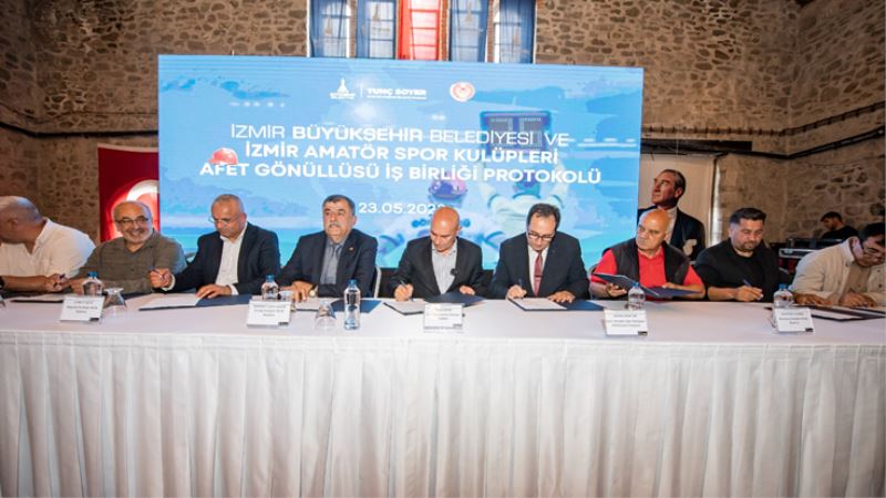 İzmir’de sporcular afet gönüllüsü oluyor