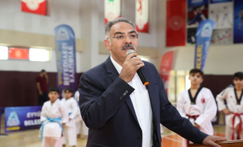 Karizma Show Ekibi Eyyübiye’de Gençlerle Buluştu