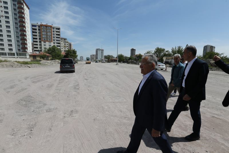 Büyükkılıç’tan Kocasinan Bulvarı’nı Havaalanı’na Bağlayacak Yolda Denetleme