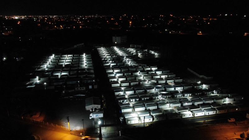 500 Konteynerlik Kentte Hayat Başladı