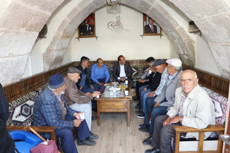 Belediye Başkanımız Av. Mustafa İlmek, her Cuma olduğu gibi bu Cuma günüde hemşehrilerimize Hemhal