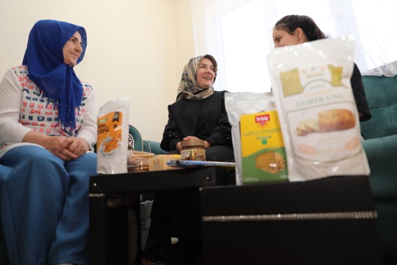 KOCASİNAN’DA VATANDAŞLARIN GÖNÜLLERİNE DOKUNAN ZİYARET