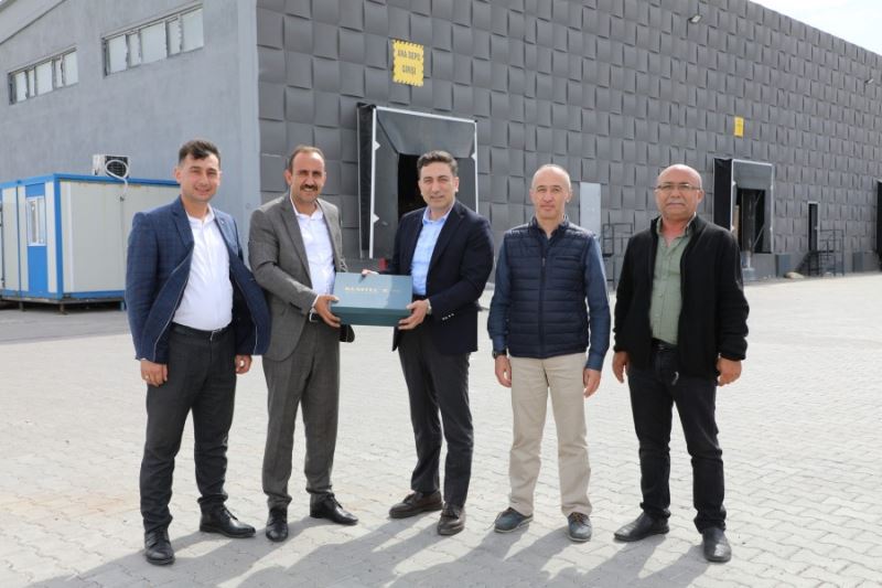 Belediye Başkanımız Av. Mustafa İlmek, ilçemiz İncesu Organize Sanayi Bölgesinde üretim yapan ve yüzlerce kişiye